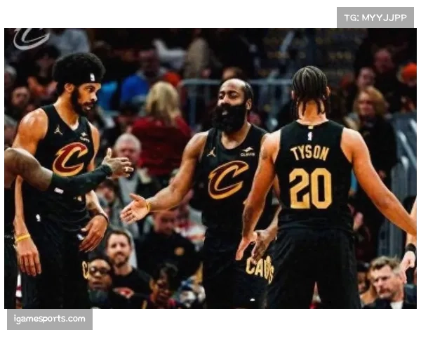 骑士莫布里复出与哈登新连线初露锋芒仅19分钟贡献10分9板